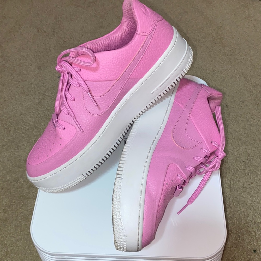 RARE pink nike air force 1